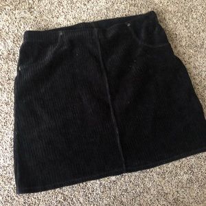 Hue Black Mini Skirt